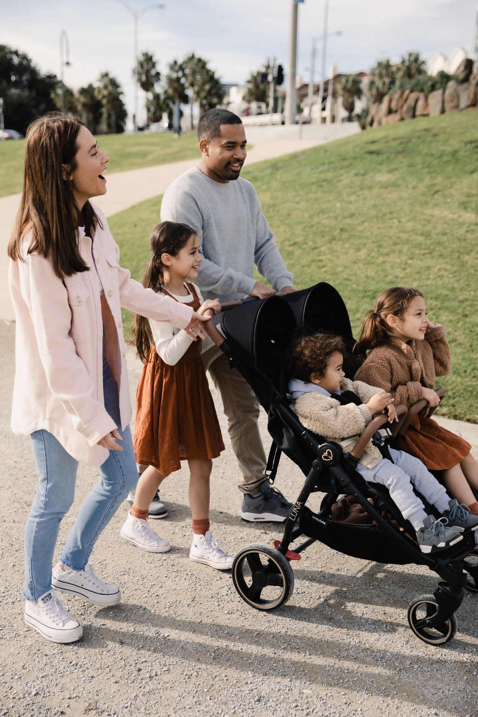 Prams that fit outlet in a mini