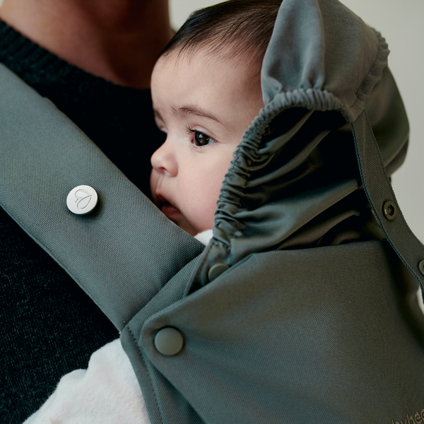 JOEY Carrier - Olive - Sunshade Open Close Up