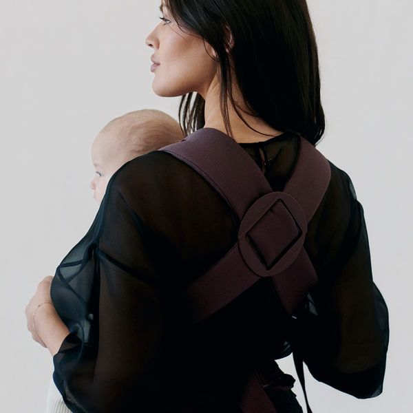 JOEY Carrier - Mulberry - Back Straps On Woman